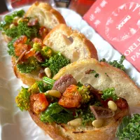 菜の花とアンチョビのクロスティーニ|とんちんさん