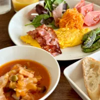 ミネストローネとオムレツのランチ|ぺんぎんさん