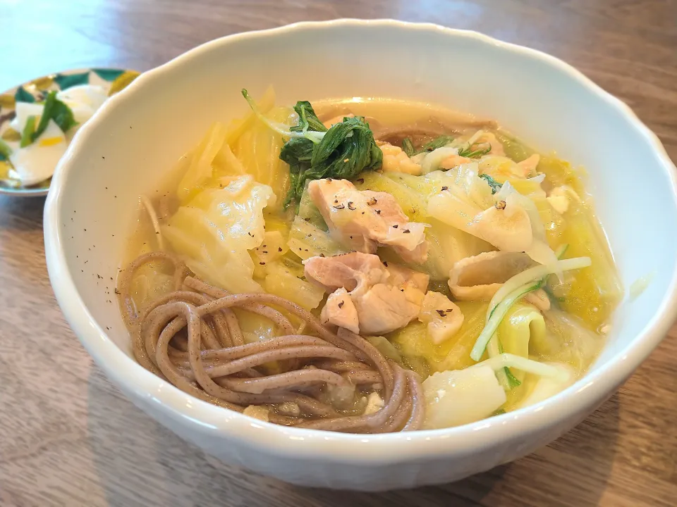 鶏とキャベツの旨塩蕎麦|古尾谷りかこさん