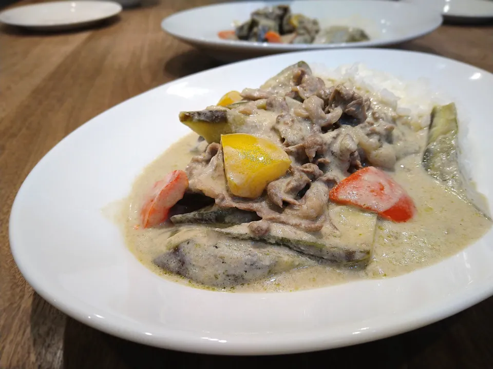 牛肉と茄子のグリーンカレー|古尾谷りかこさん