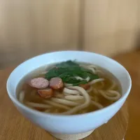 4/18の昼食　うどんにパクチーソーセージ|yoneさん