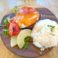 4/19 のランチ　ハワイアンロコモコ|卯月さん