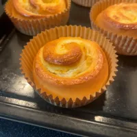 オレンジとクリームチーズのシュガーロール|こたさん