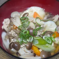 パパ作🥸すいとん汁で晩ごはん|ぱんだのままんさん