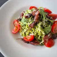 ほたるいかと春菊ジェノベーゼのパスタ