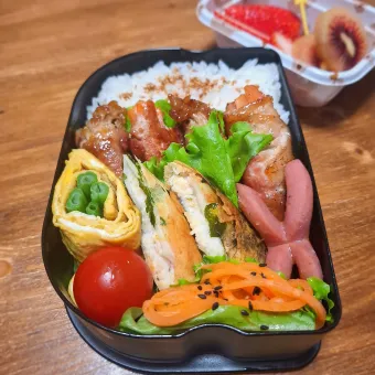 Snapdishの人気料理写真:🍀巻き巻き弁当