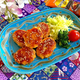 Snapdishの人気料理写真:ピリ辛つくね✨