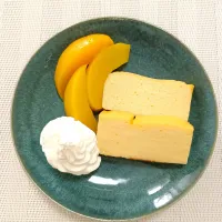 ヨーグルトケーキを焼きました。| あやもこさん