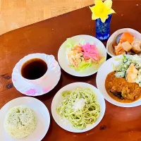 たんぽぽジェノベーゼソースで、炊き込みご飯&たんぽぽ、ジェノベーゼパスタ、スパイス、彼と一緒に幸せ朝ご飯です^ ^|HAMI69さん