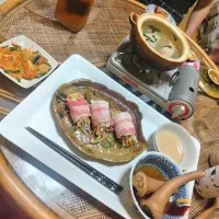 パパ作✨巻き巻きしゃぶしゃぶの夜ご飯です✨豚のしっぽ炊飯器炊きとチヂミ付き🥰| rikako♪。.:＊さん