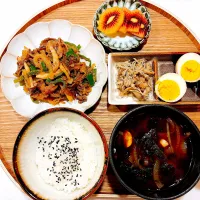 🐮夜【牛肉チャプチェ】🫑|Laniさん
