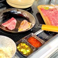 キッチンで一人焼肉|ぎんさん