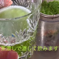 毎朝松葉ジュースを飲んでます❣️免疫にいいとか❣️藤の花が綺麗に咲いてます|tamemitiさん