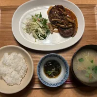 ハンバーグ、もずく、茄子と豆腐の味噌汁|ゆき☕✨さん