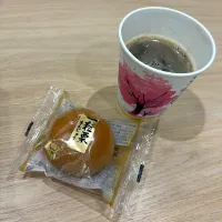 一粒栗まんじゅう w/ マチカフェコーヒー|T. Wonderさん