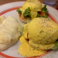 エッグベネディクト&パンケーキ|きゃずさん
