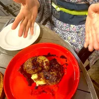 今日の晩ご飯@「ワイン 渡辺」さんin大須商店街⑧  「渡辺」さんの看板メニュー、渡辺のロッシーニ  フォアグラとベリグーソース　（実況中継中）|なびさん