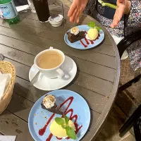 今日の晩ご飯@「ワイン  渡辺」さんin大須商店街⑨  デザートのガトーショコラクラシックとコーヒー（なびのホットとはやとのアイス）　（実況中継終了）|なびさん