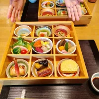 「宝善亭」さんの「旬小箱」|はやとさん