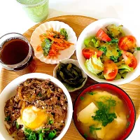 たんぽぽスムージー付き牛丼セット^ - ^満腹朝ご飯です笑|HAMI69さん