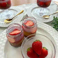 水ようかんと苺のワインゼリー|花🍀さん