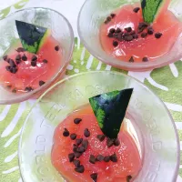 甘味の少ないスイカ🍉寒天ゼリーにしてみました✨