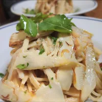 Spaghetti con takenoko e tonno aglio, olio e peperoncino|kazaneさん