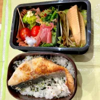 お弁当🍱|くまとらさん