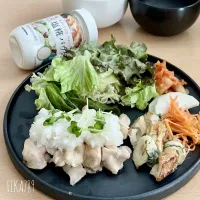 旨みがじゅわり 塩糀パウダーで焼く鶏もも肉|FIKA789さん