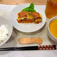 夕食（5/2）
＊ムサカ（ヨーグルトソース）
＊かぼちゃポタージュ
＊こはん| さっちんさん