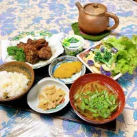 grandmaの晩ごはん☆ 今夜は唐揚げとマカロニサラダ
朝のお味噌汁
柚子のコーンポート
メンマで頂きます| kaoriさん