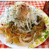 新玉葱マシマシ👀ぺぺロンチーノ♪