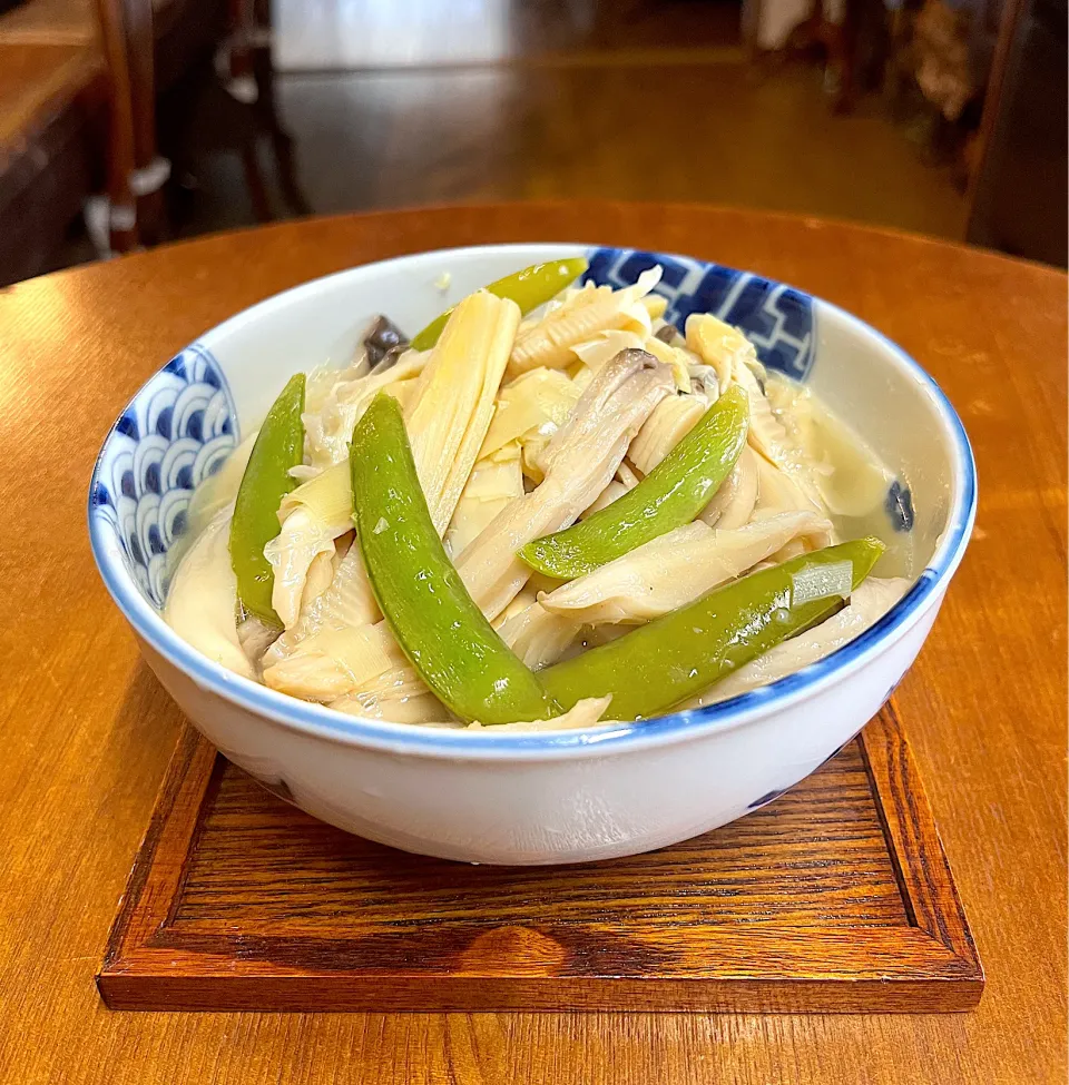 たけのこ＊スナップエンドウ🫛煮物|henryさん