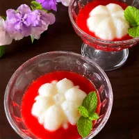 ブラマンジェ苺ソース🍓|うさかめさん