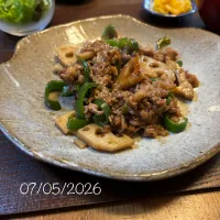 牛肉とピーマンと蓮根|友さん