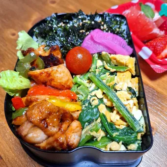 Snapdishの人気料理写真:🐔鳥照り焼き弁当
