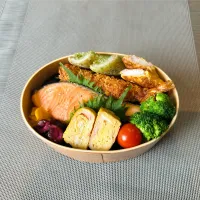 "焼鮭入りのり弁"息子弁当|kazuさん