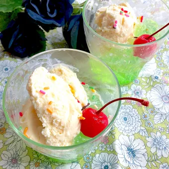 Snapdishの人気料理写真:クリームソーダゼリー🥤