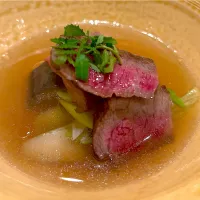⑥5月8日・［和食のコースと思ってたら🤔お寿司が出て来た😅✨］・お肉❣️ （説明を聞いてませんでした💦）|山勝さん