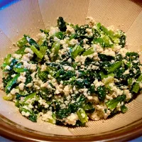 すり鉢で                                                             『ほうれん草ゴマ白和え』