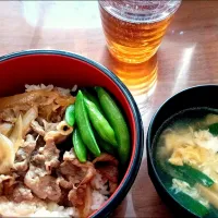 土曜日昼飯　帰省中　牛丼|山木屋さん