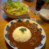 ハッシュドビーフと、レタスの胡麻サラダ|もえさん