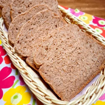 Snapdishの人気料理写真:🍞全粒粉食パン