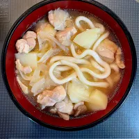 じゃがいもと鶏肉のうどん| あきたまさん