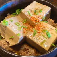肉豆腐後の過日のランチ                             『とうめし？肉豆腐丼？」 』