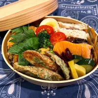 ささみ醤油バター焼き&サバ塩焼き&鮭照り焼き&ちくわ磯辺揚げ&ツナ醤油ご飯（見えないけど😅）🍱|まーくんの妻さん