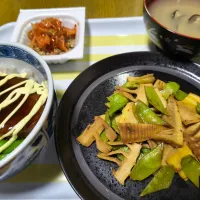 🫛絹さやと筍のガーリック醤油炒め|みよぱさん