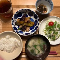 茄子と豚の甘酢和え、水菜サラダ、もずく、味噌汁|ゆき☕✨さん