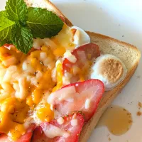 いちごとマシュマロのピザトースト🍓スパイス21&メープルシロップがけ|fumfumさん