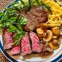 赤身モモ肉ステーキ| 橘葵さん